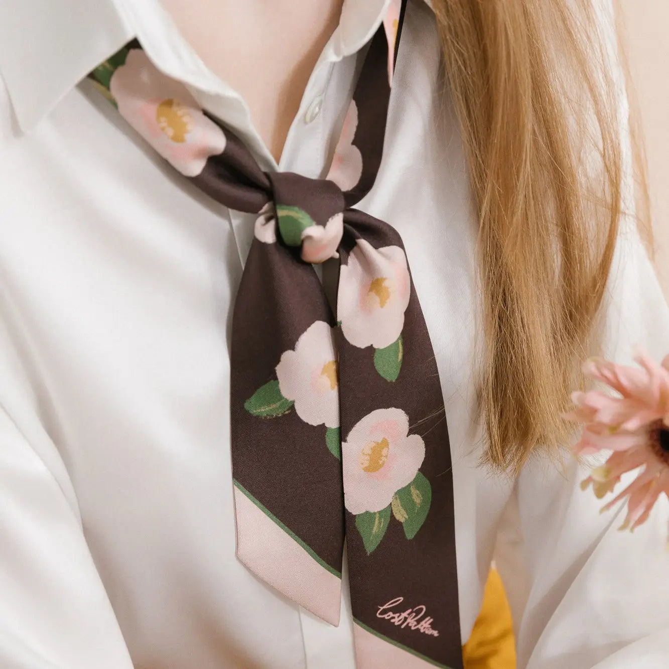 Camellia Twilly Scarf