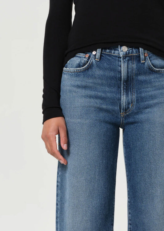 Harper Jeans in Enroll-Denim-Uniquities