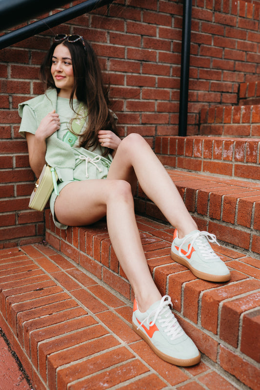 Notice Sneaker-Shoes-Uniquities