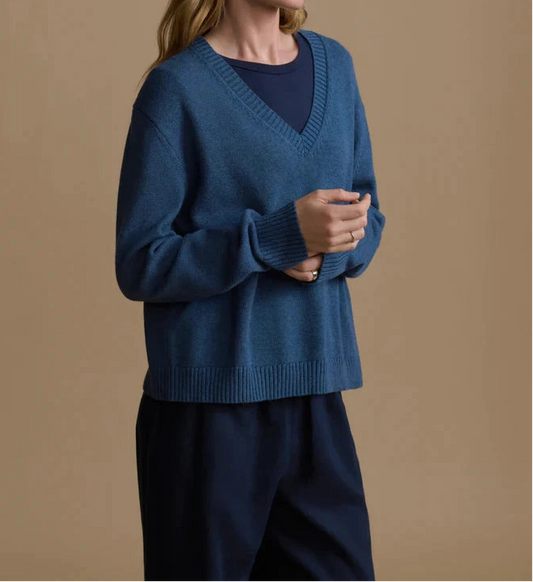 Simone V-neck Sweater-Sweaters-Uniquities