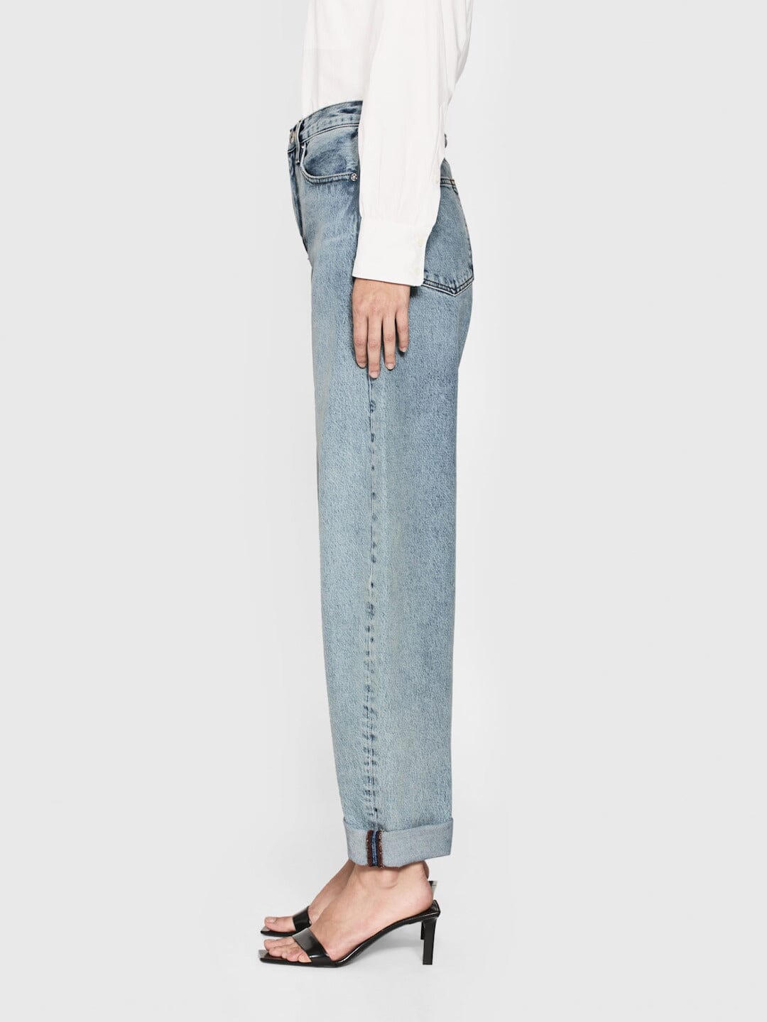 Bubble Jeans in Outlaw-Denim-Uniquities