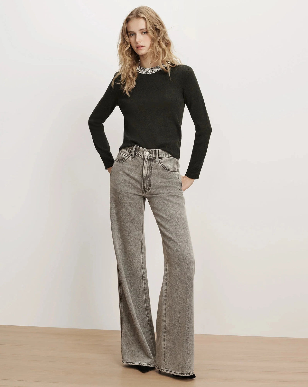 Daro Embellished Pullover-Sweaters-Uniquities