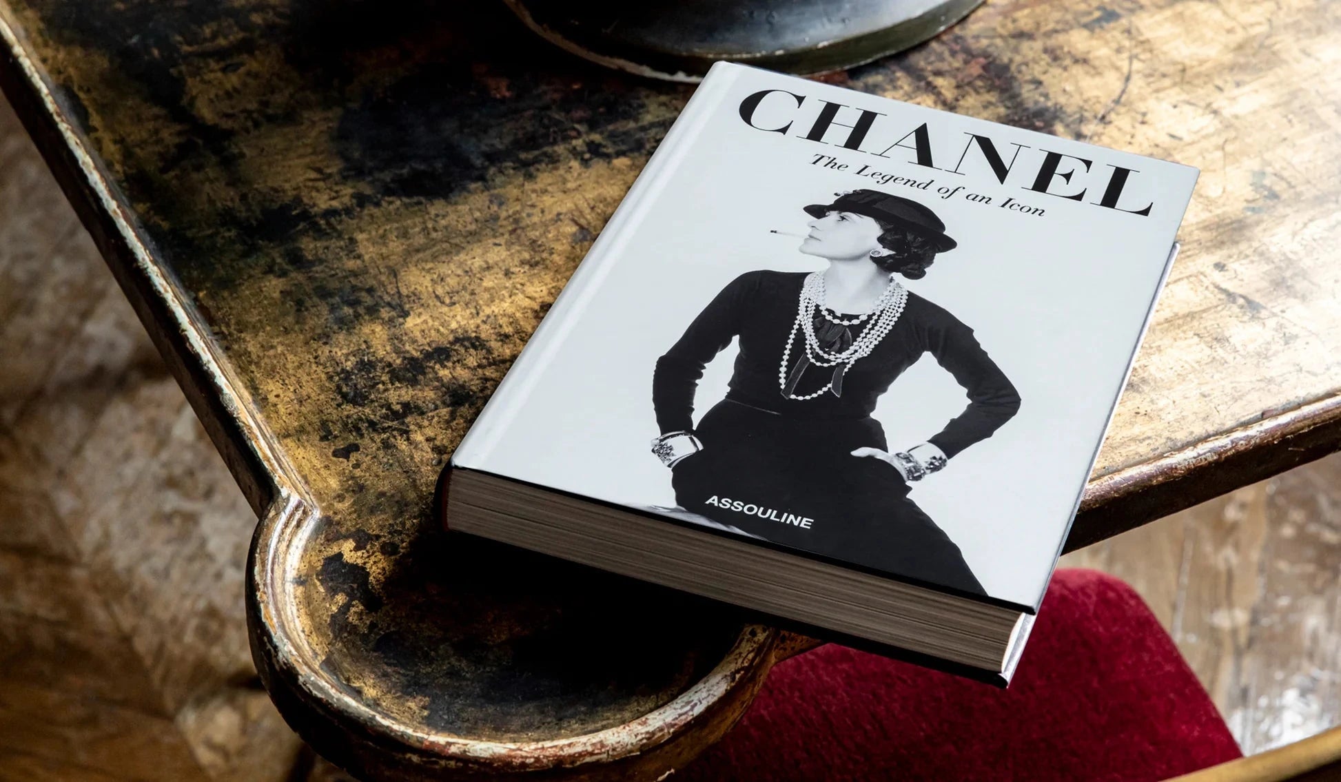 Chanel: The Legend Of An Icon Book-Home-Uniquities