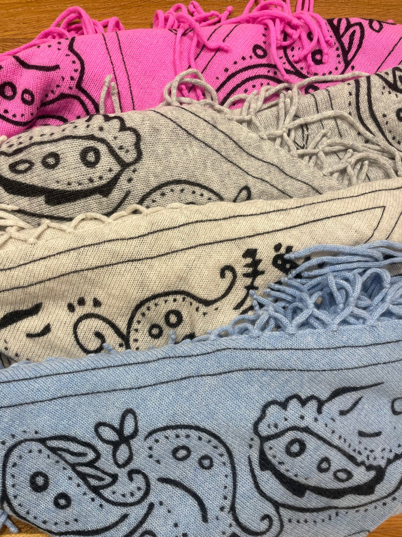 Bandana Print Triangle Scarf-Uniquities