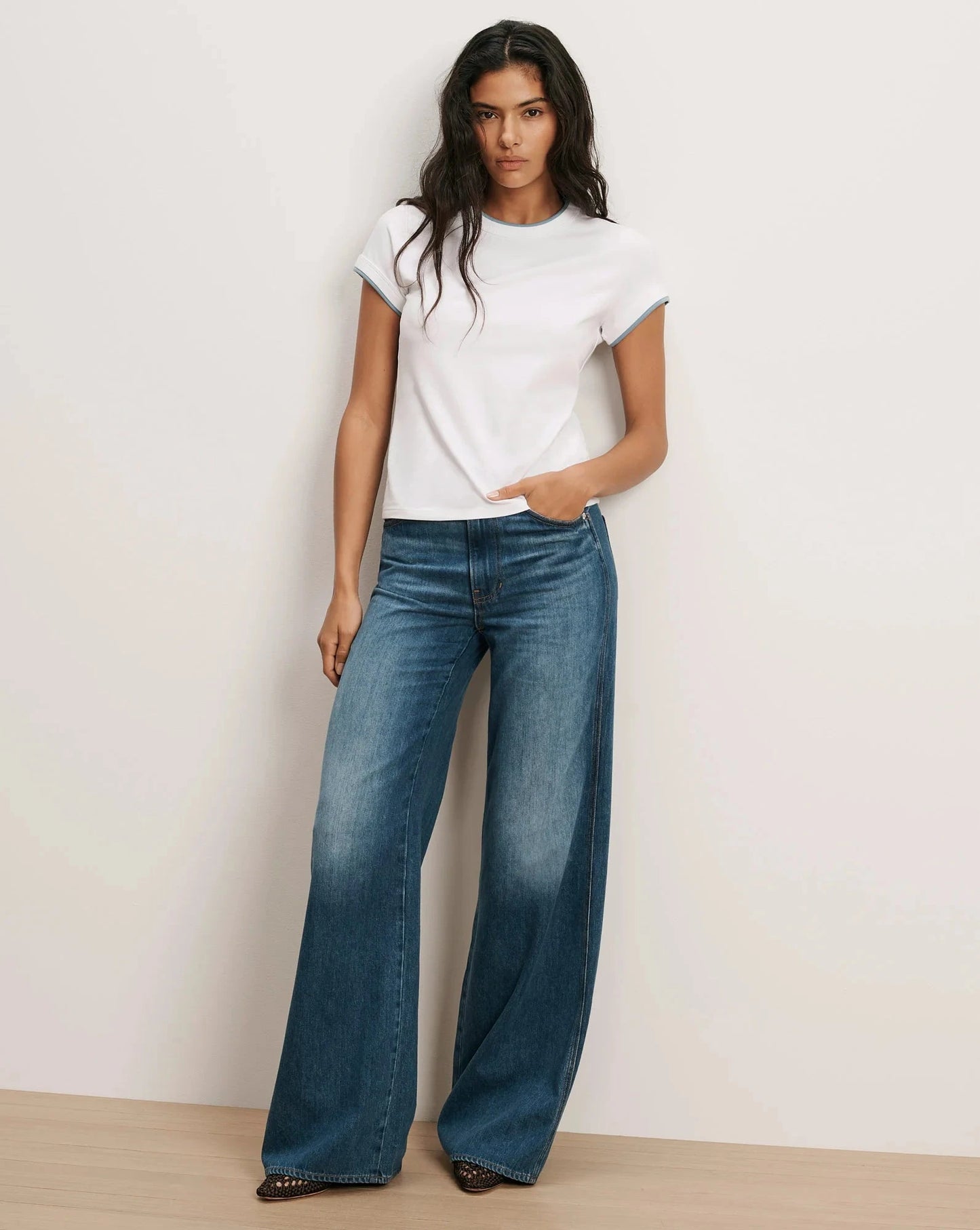 Contrast Devin Tee-TEES-Uniquities
