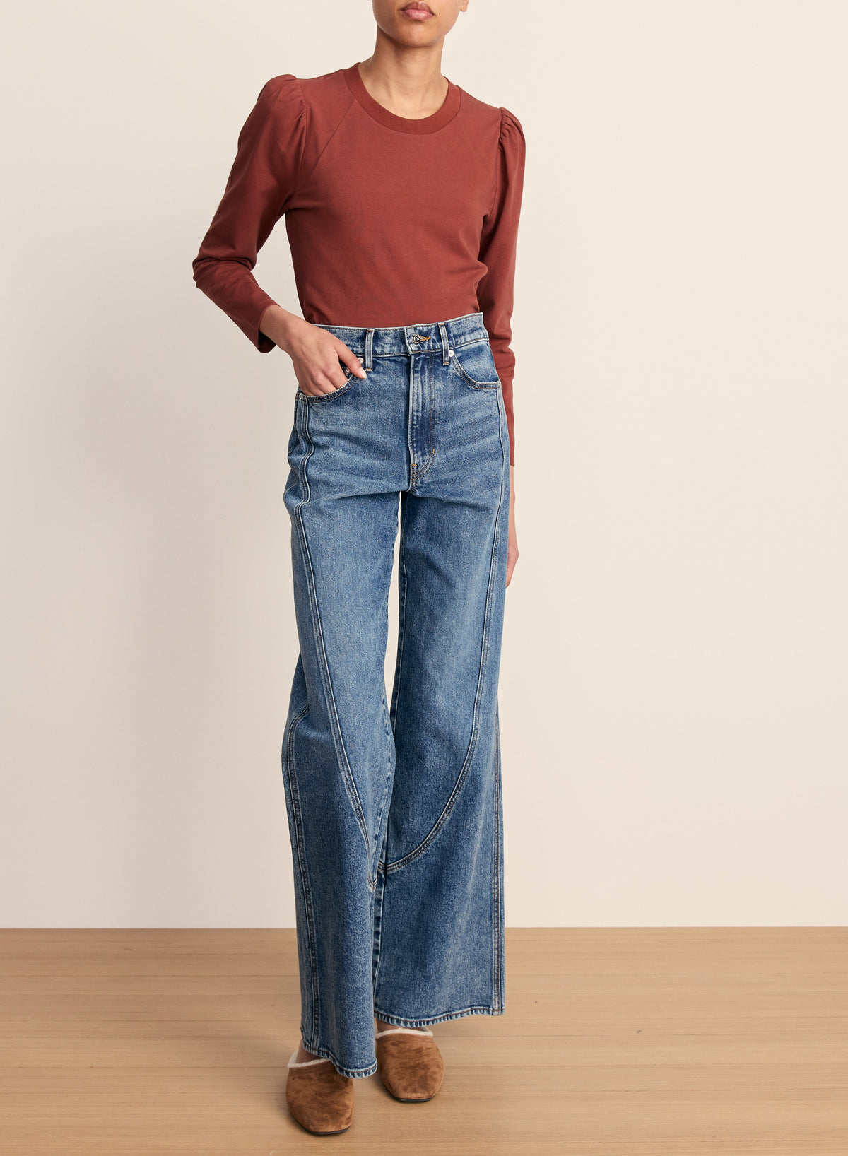 Taylor with Curved Seam