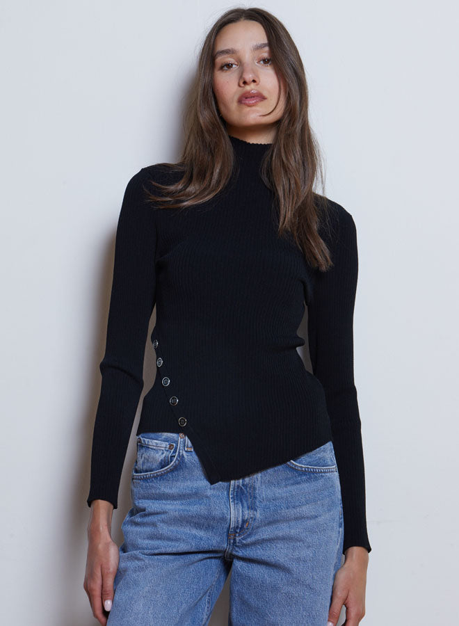 Assymetrical Button Rib
