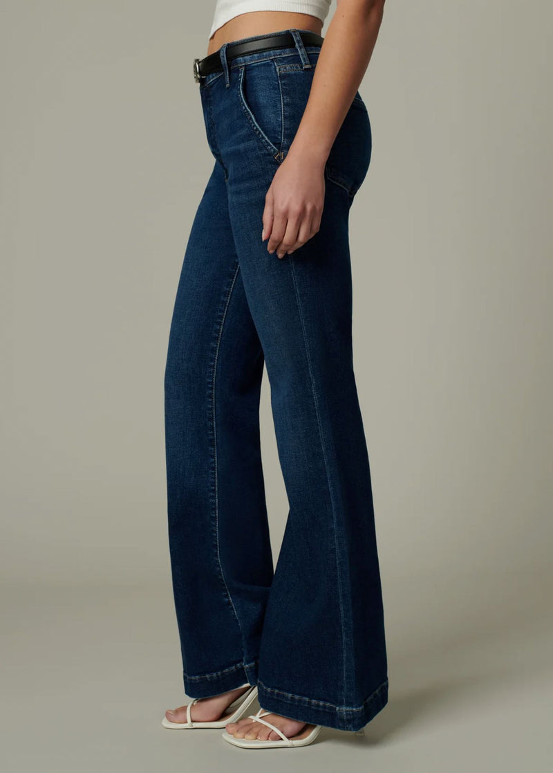 Molly Trouser Petite Jeans in Wind Swept-Denim-Uniquities