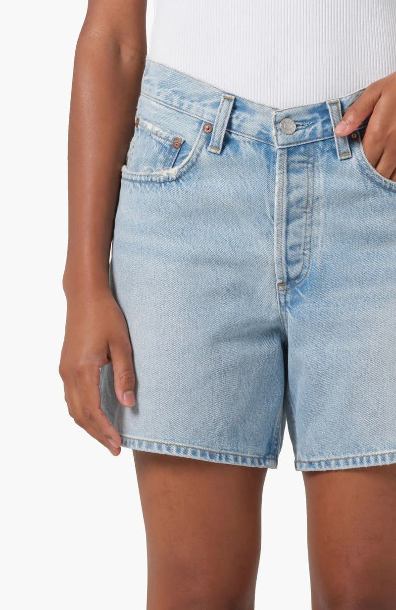 V-Waist Short in Backbeat-Denim-Uniquities