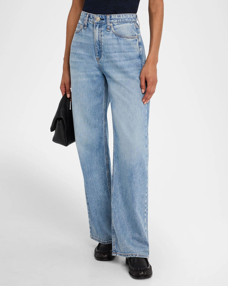 Featherweight Logan Jeans-Denim-Uniquities