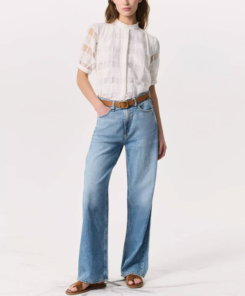 Featherweight Logan Jeans-Denim-Uniquities