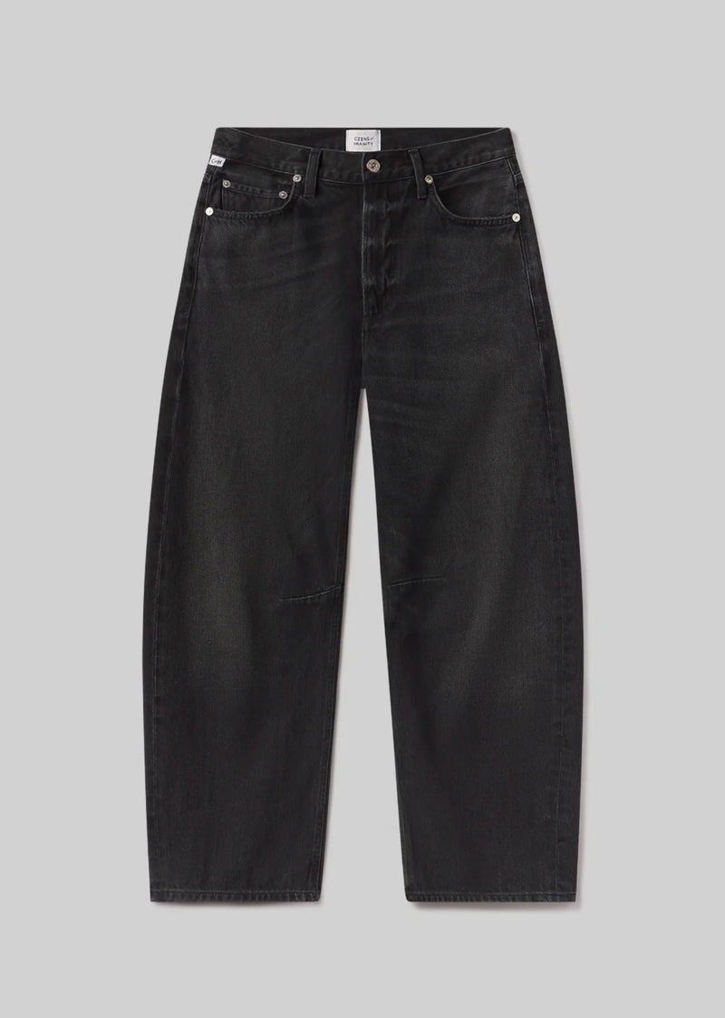 Miro Jeans in Raine-Denim-Uniquities