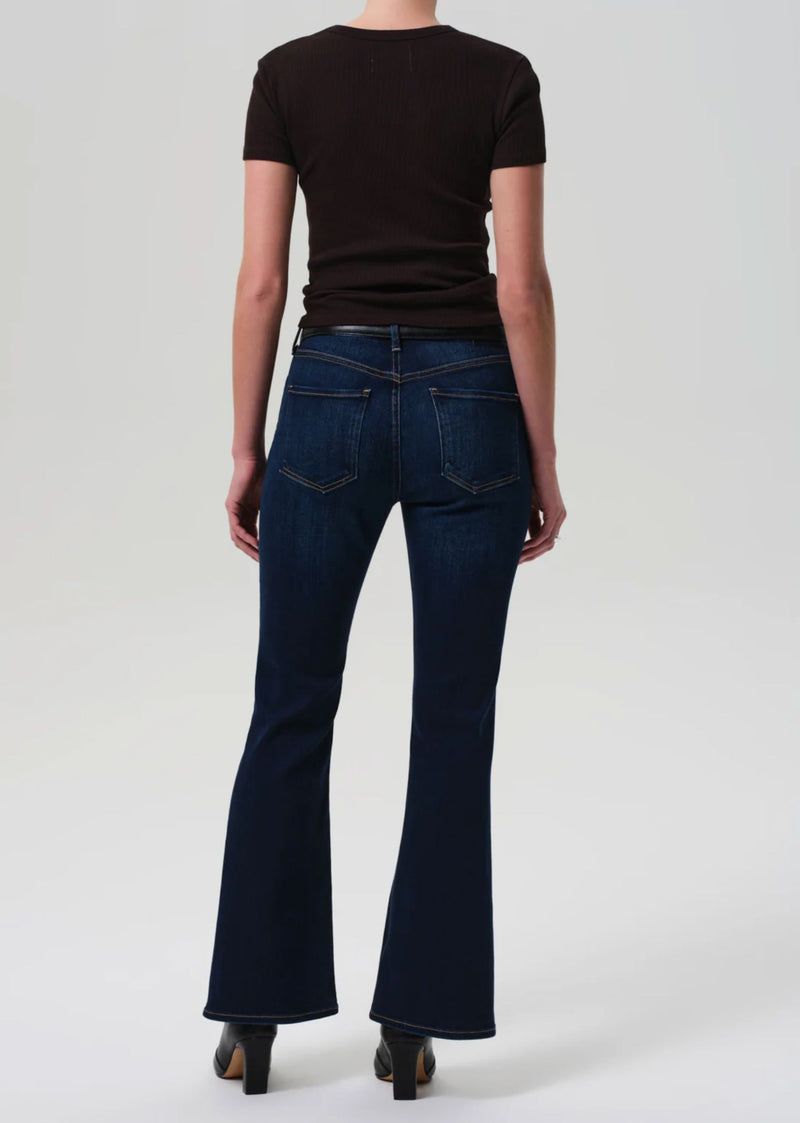 Lilah 32.5" Jeans in Dakota-Denim-Uniquities