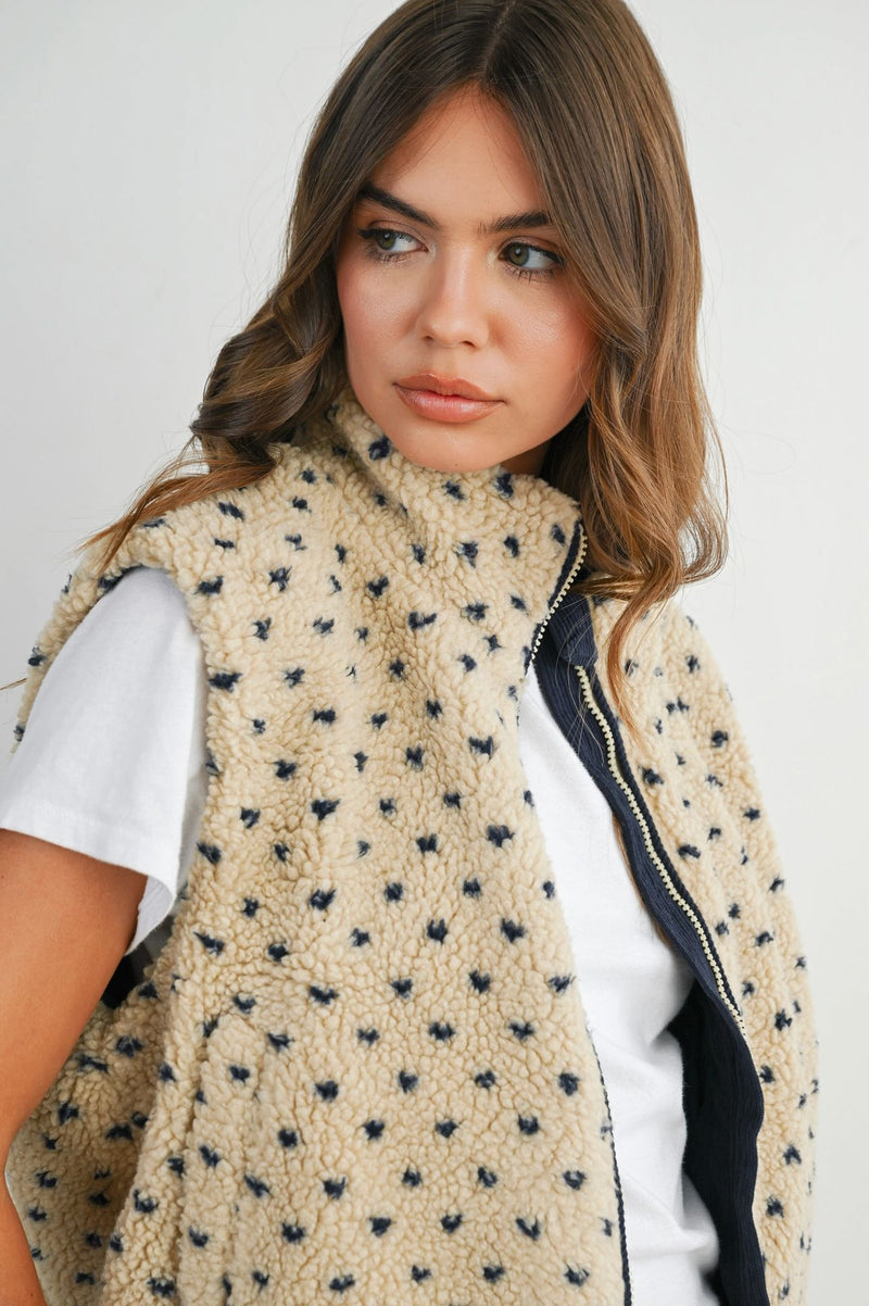 Addie Fleece Vest-Jackets-Uniquities