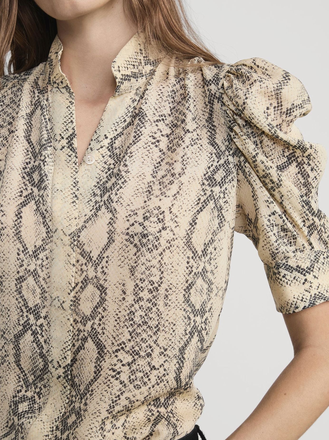 Snake Gillian Top-Tops/Blouses-Uniquities