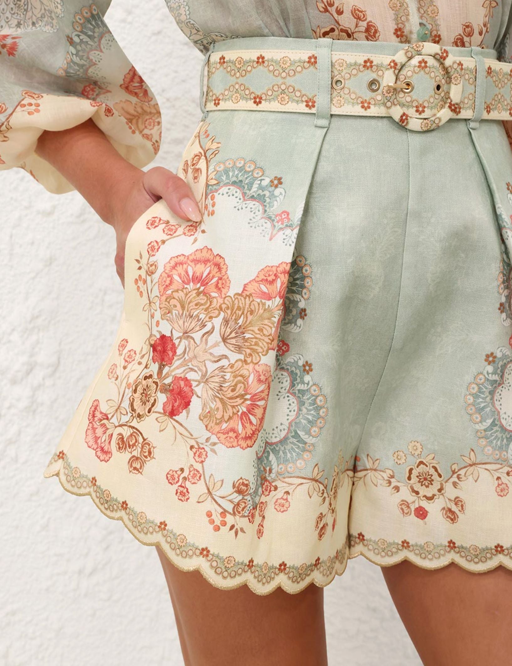 Daylight Tuck Short-Bottoms-Uniquities