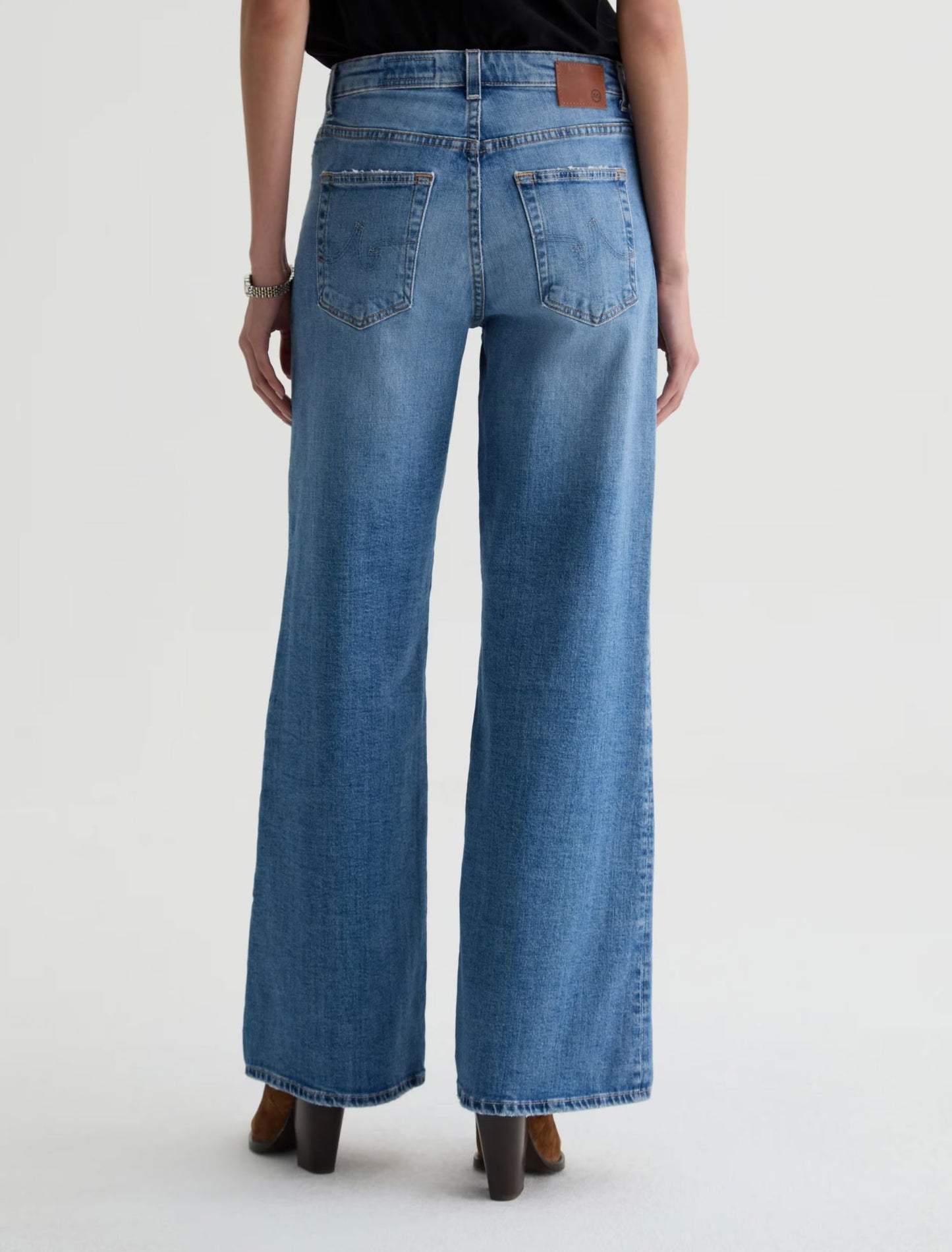 Saige Wide Leg Jeans-Denim-Uniquities