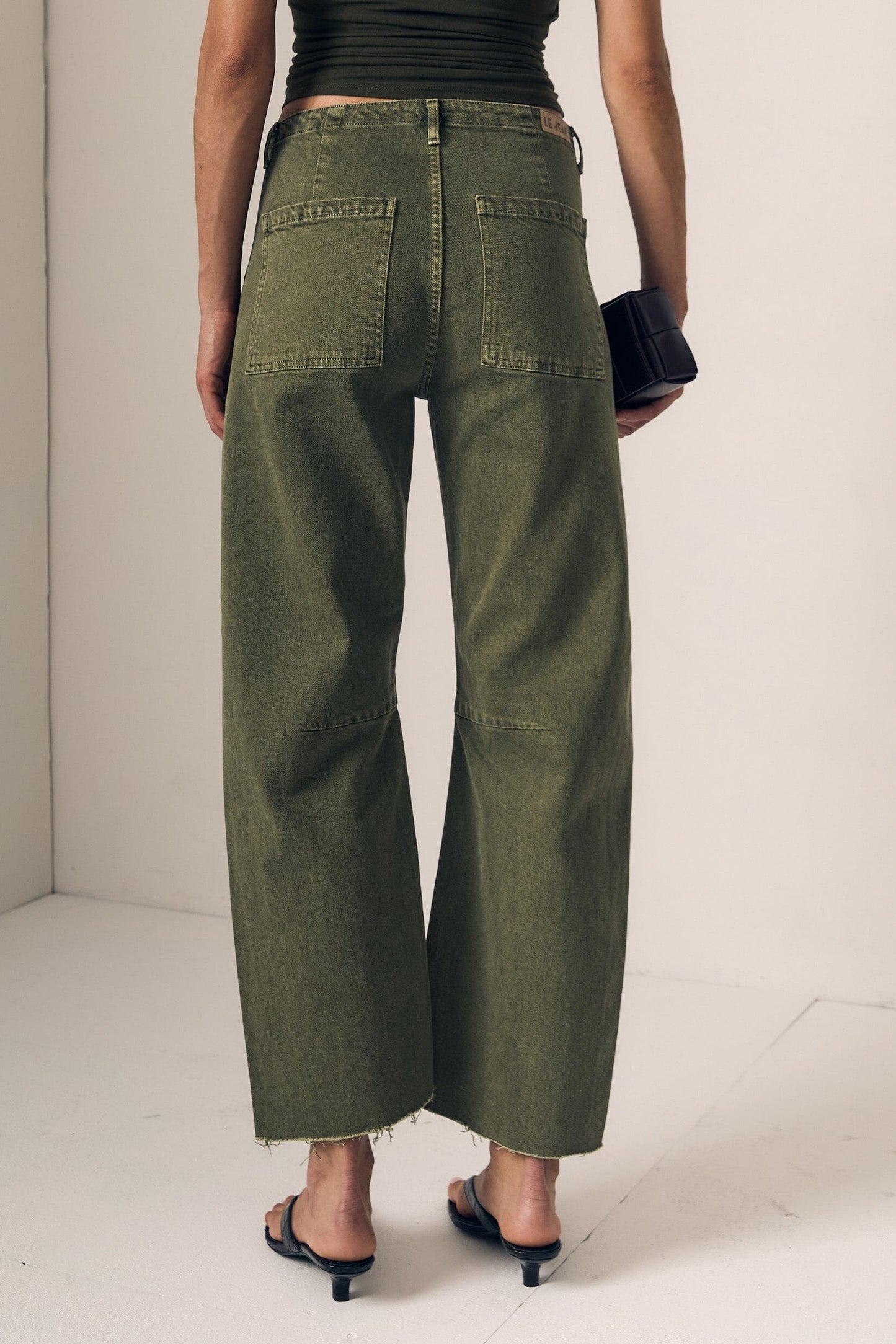 Utility Soft Barrel Jeans-Denim-Uniquities