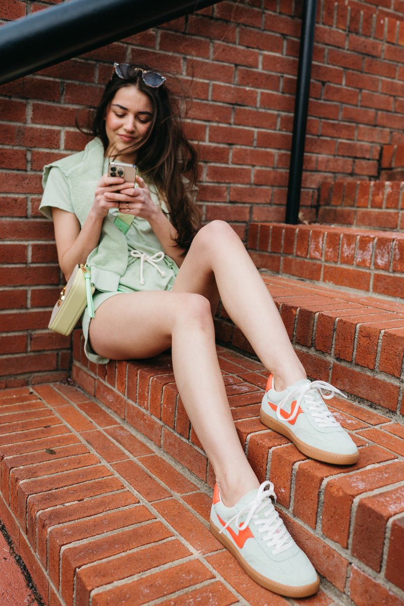Notice Sneaker-Shoes-Uniquities