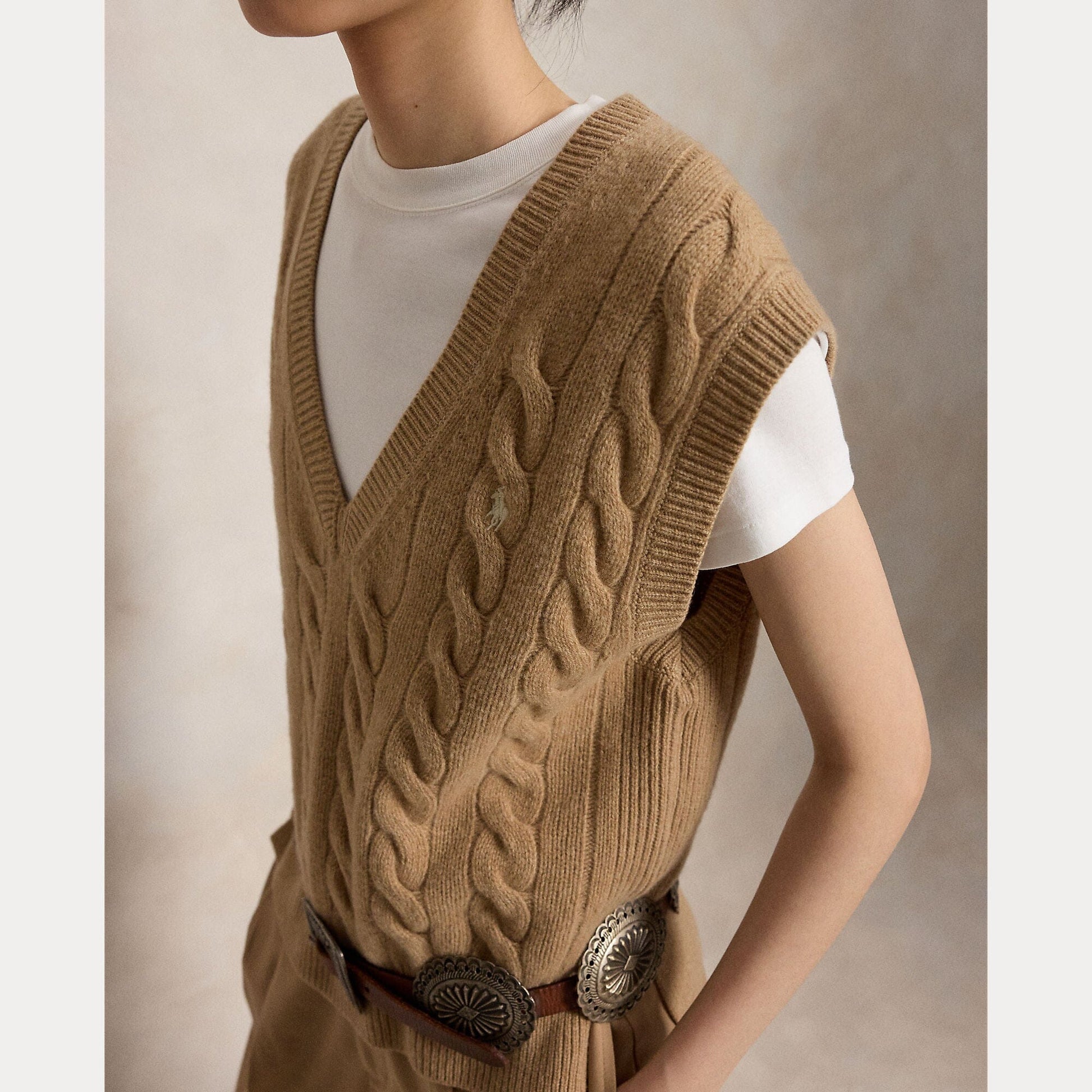 Sleeveless Pullover-Sweaters-Uniquities